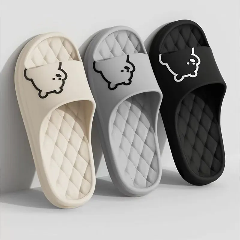 چرا دمپایی های خرس ناز برای زندگی در خانه دنج ضروری هستند؟